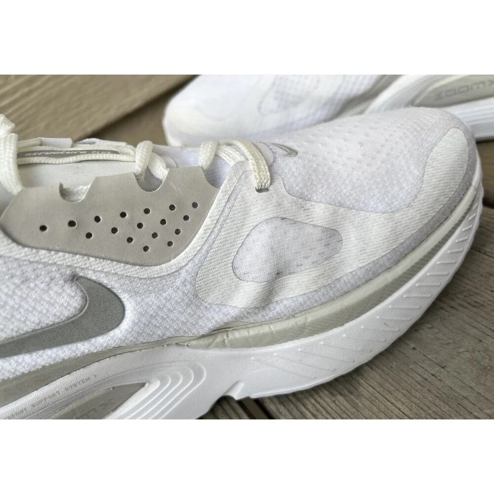 Nike Structure Plus Women’s 8.5 Running Shoes HQ3049-100 - White/Photon Dust